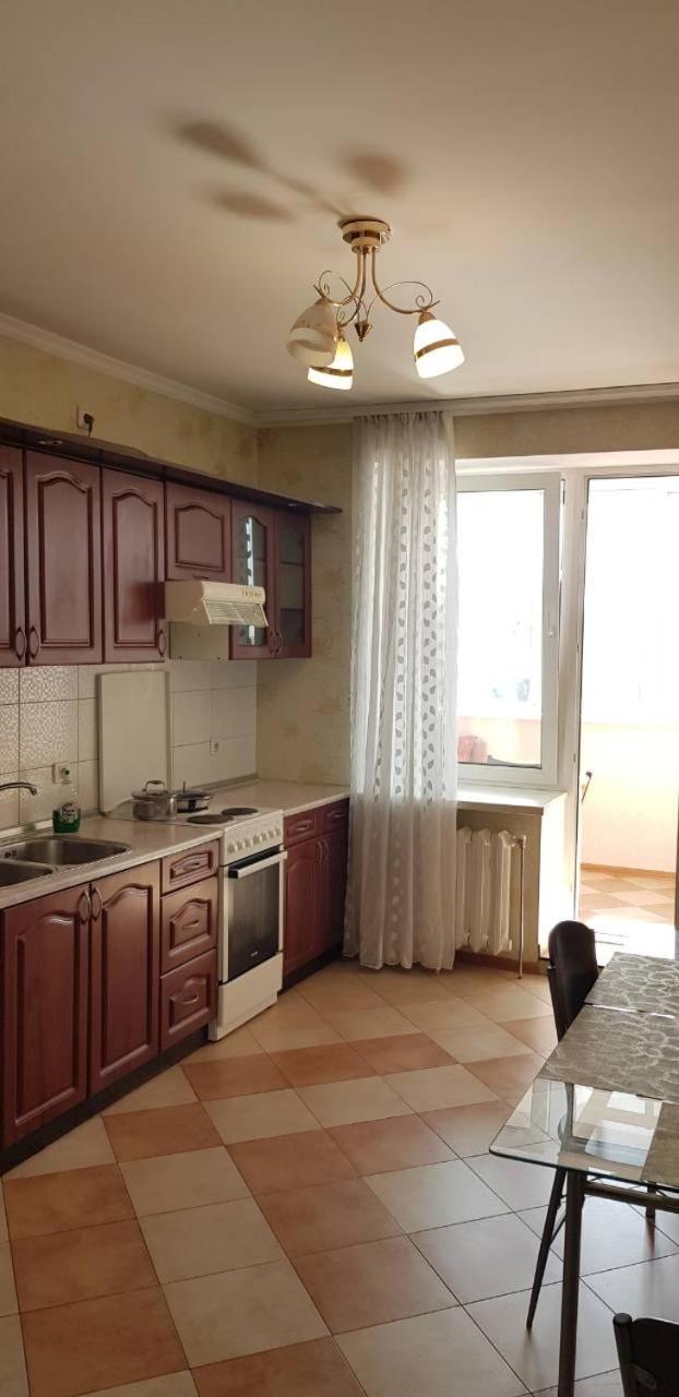 דירות קייב Cosy Flat חדר תמונה